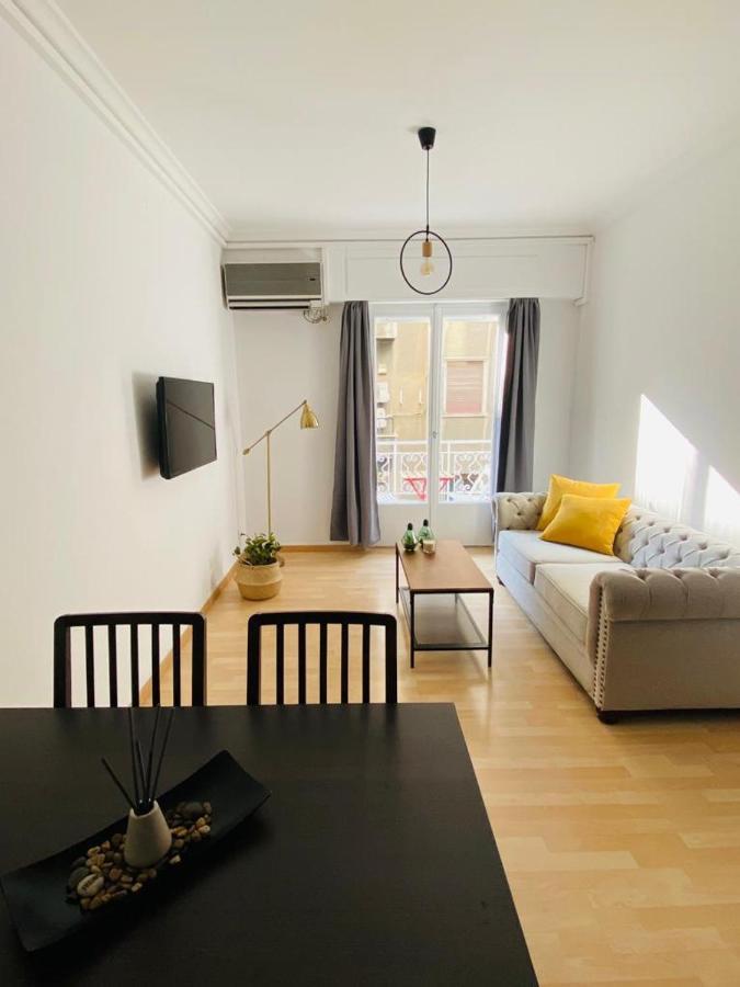 Lovely Apartment In The Heart Of Athén Kültér fotó